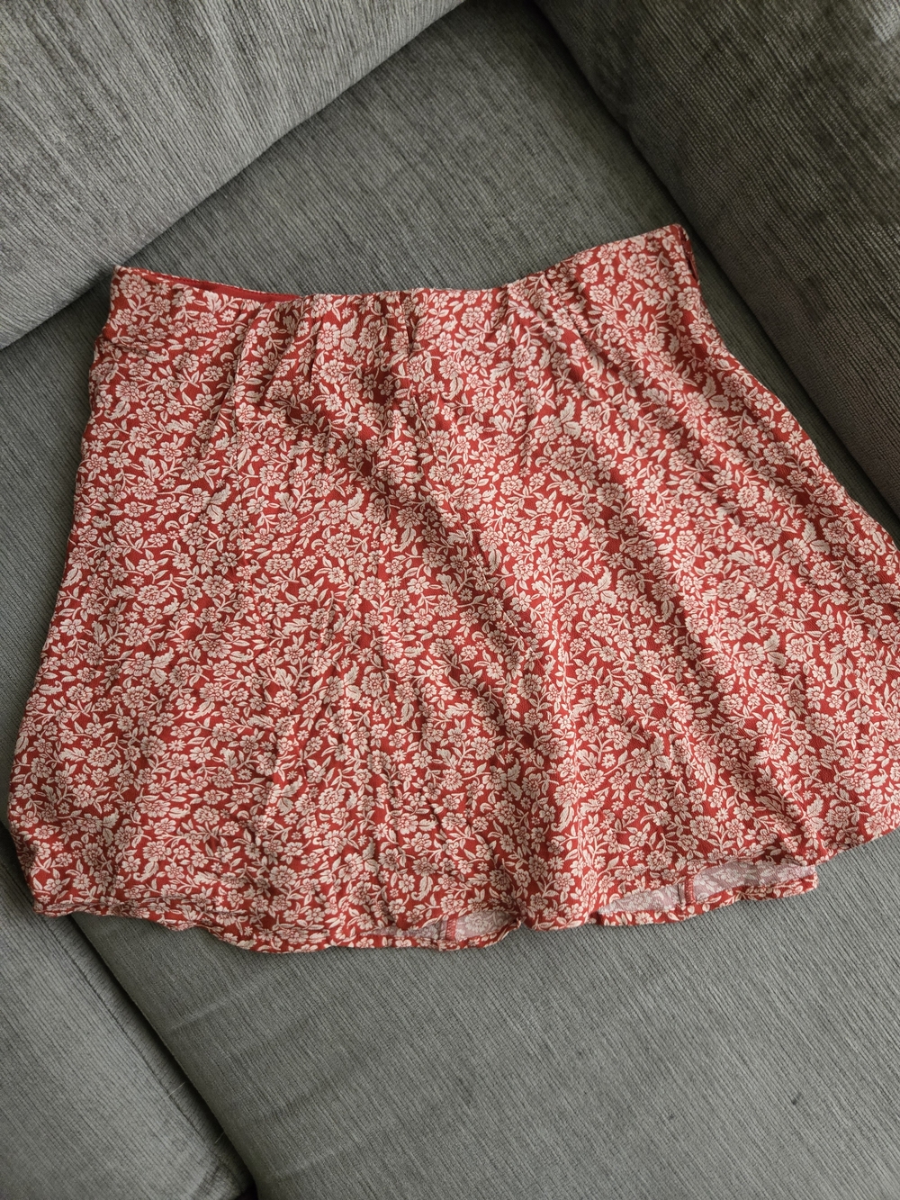 American Eagle Outfitters Red Floral Circle Skirt